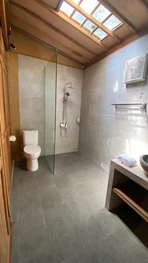 Villa Lova Sambirenteng Gretek Εξωτερικό φωτογραφία